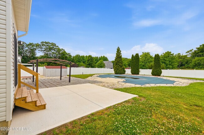 Building Photo - 10 Etty Ct