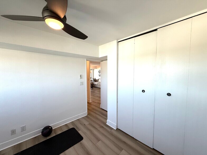 Building Photo - 1121 Albion St