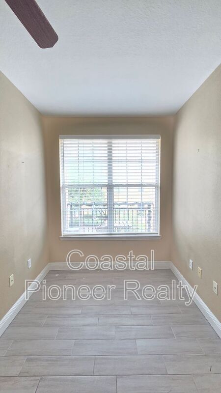 Building Photo - 4221 W Spruce St