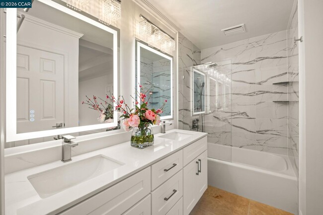 Building Photo - 30 Eagle Lake Pl