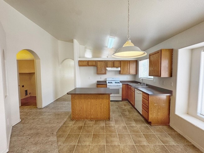 Building Photo - 2309 Iron Gate Trail SW