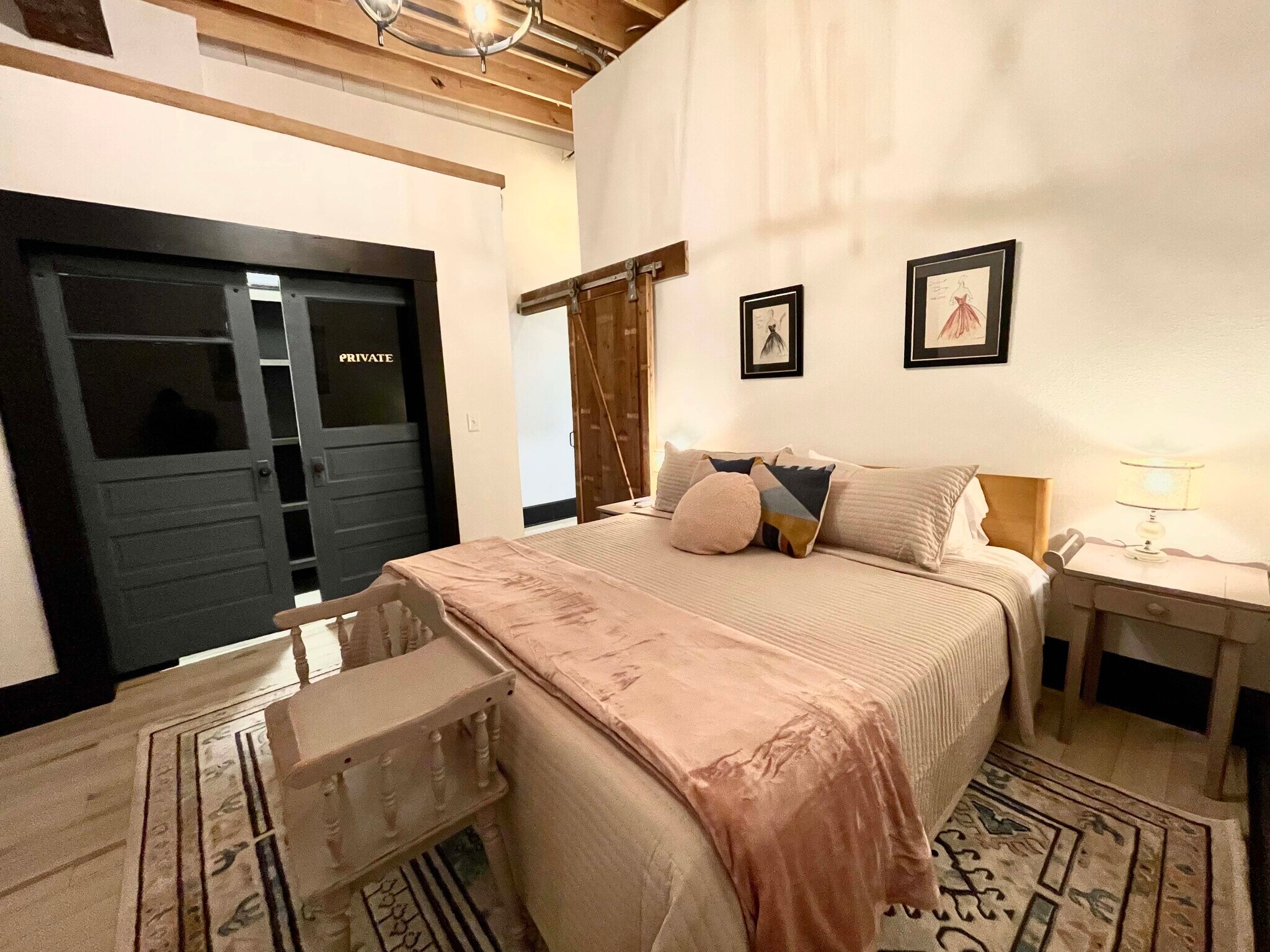 Building Photo - 719 S. Baker St.