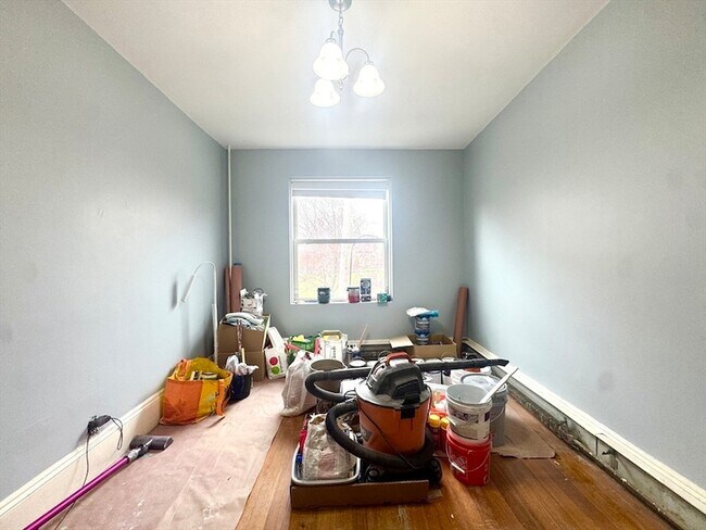 Building Photo - 260 Aspinwall Ave