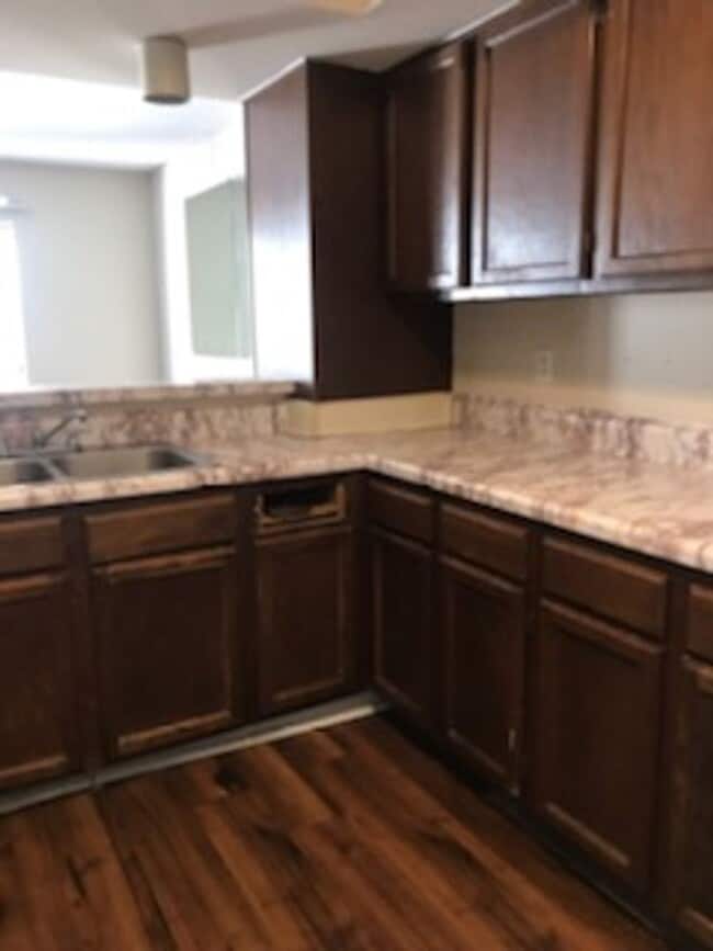 Building Photo - 2/2.5 Two-story Stonegate Townhome