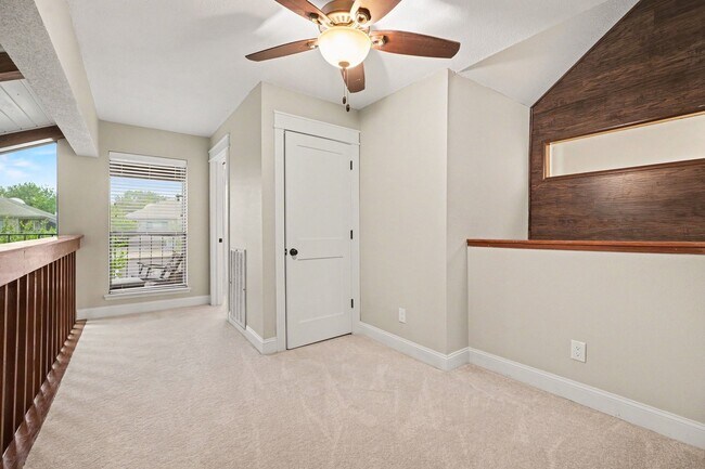 Building Photo - 18242 Lakeside Ln
