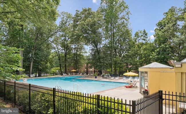 Building Photo - 8310 Tobin Rd