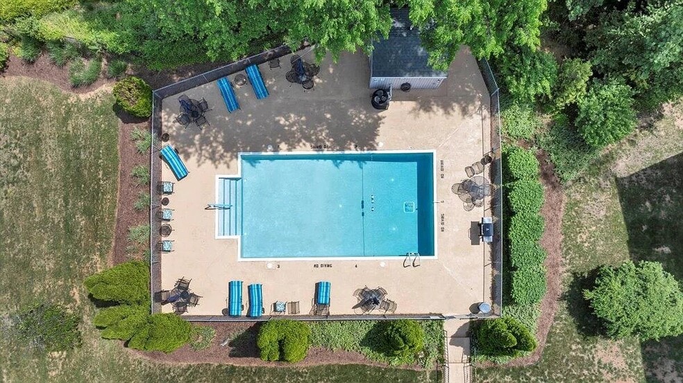 Pool - 2102 Stephenson Ave SW