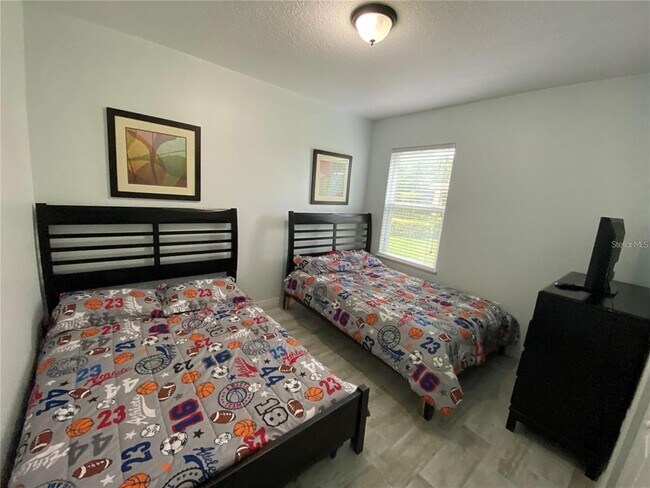Building Photo - 9027 Paolos Pl