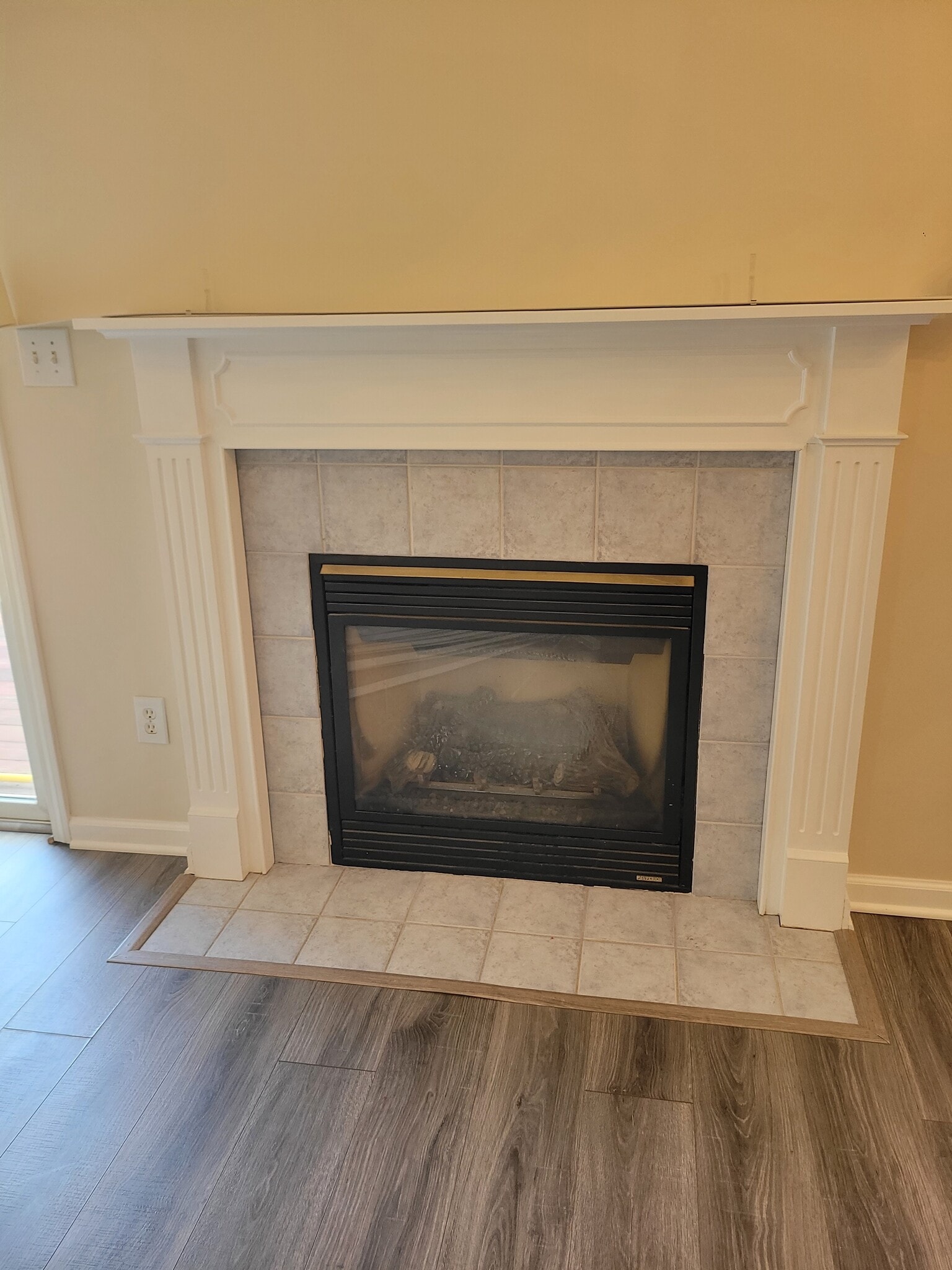 fireplace - 1200 Hillside Ave