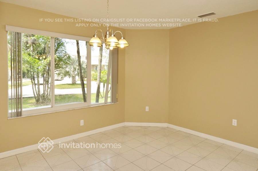 Building Photo - 908 35th Ave Dr W