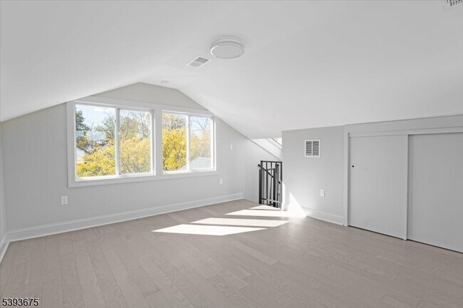 Building Photo - 617 Ripley Pl