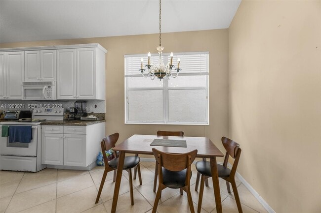 Building Photo - 7363 Via Luria