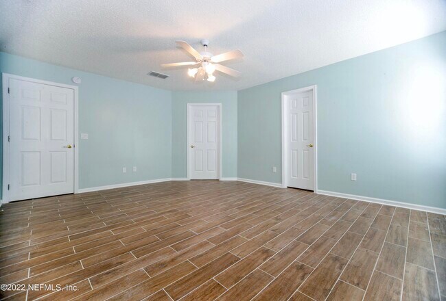 Building Photo - 4944 Greenland Hideaway Dr N