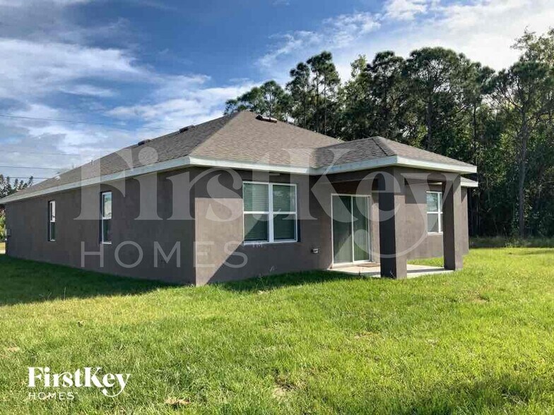 Building Photo - 6938 NW Daffodil Ln