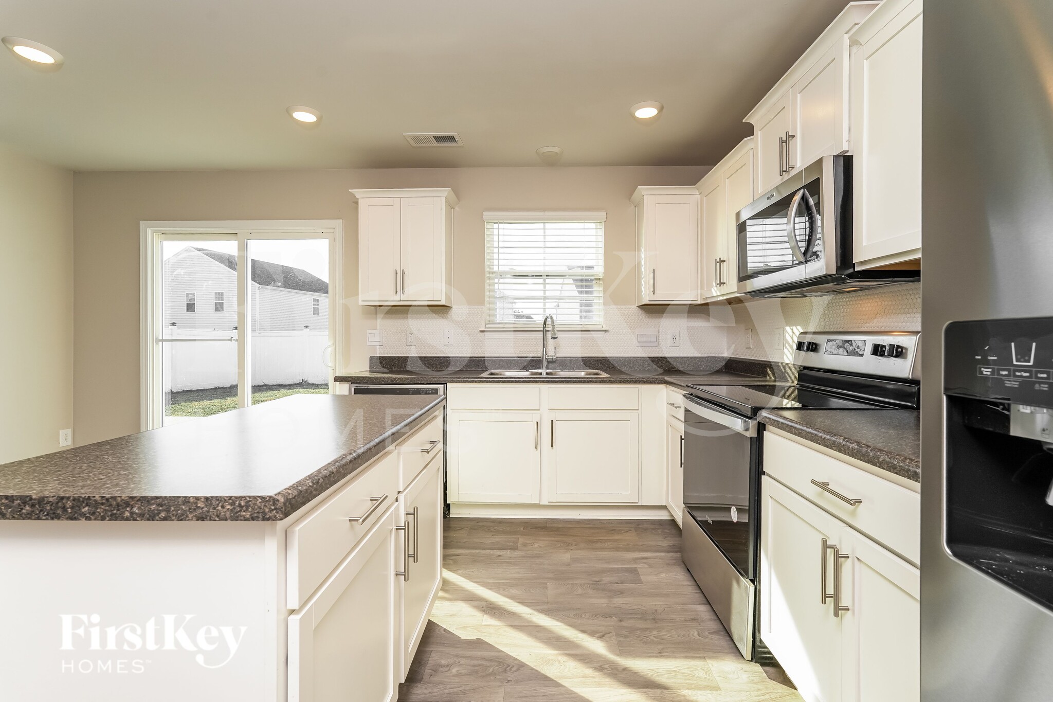 Building Photo - 6850 Keeneland Dr