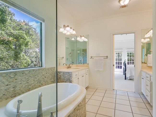 Building Photo - 3503 Misty Creek Dr