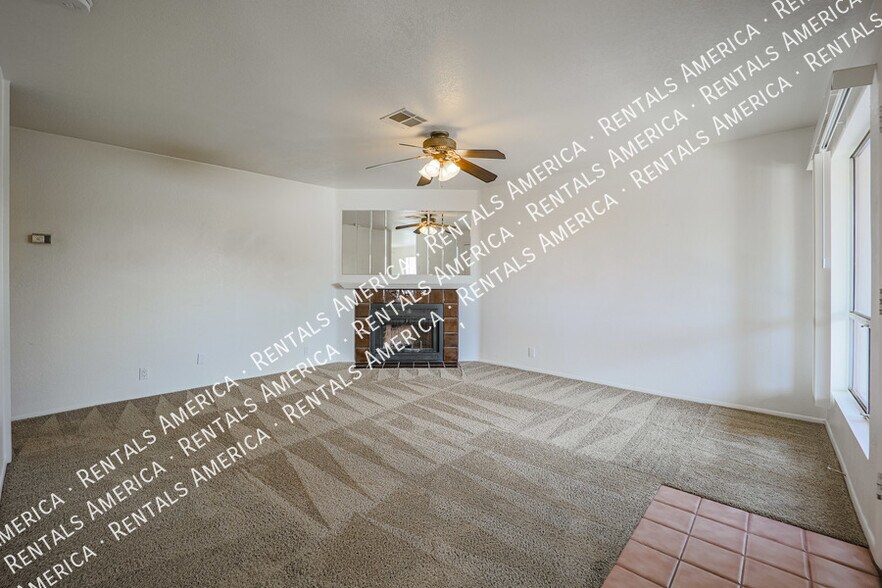 Building Photo - 317 W Hononegh Dr