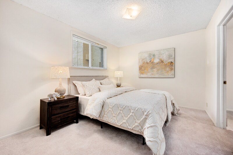 Building Photo - 3035 Oneal Pkwy