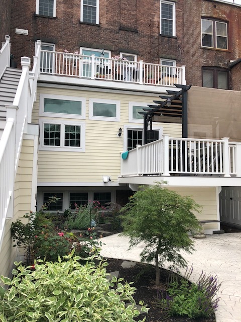 Rear deck (upper deck) - 218 3rd St