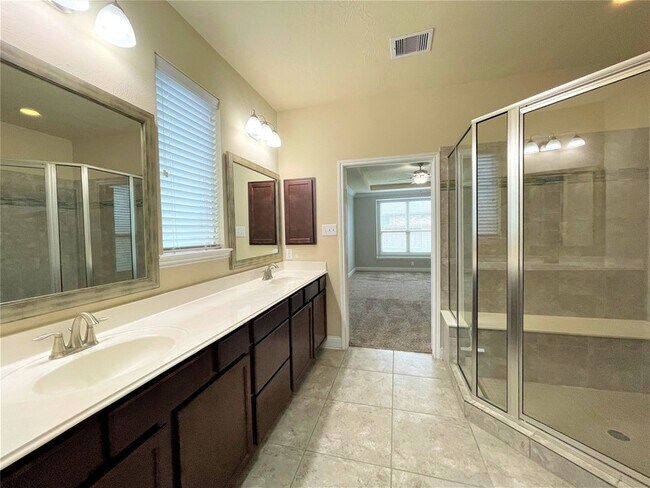 Building Photo - 20747 Redbud Rain Dr