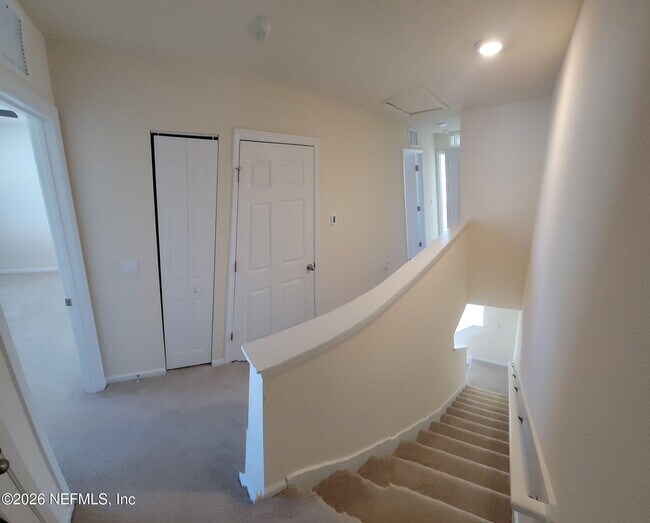 Building Photo - 20 Red House Cir