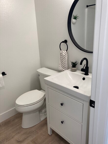Building Photo - 23808 Woodpark Ct
