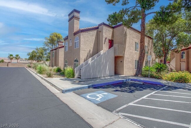 Building Photo - 9325 W Desert Inn Rd
