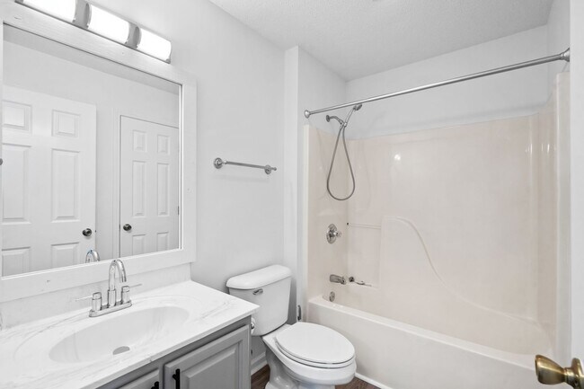 Building Photo - Gorgeous Totally Remodeled 3/3 w/ 2 Car Garage in Surfside-Small Dog Permitted