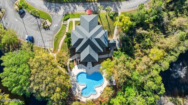 Building Photo - 16 Forest View Way