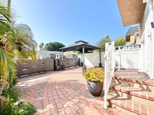Building Photo - 4162 Alla Rd