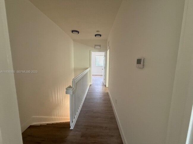 Building Photo - 8301 Santa Monica Terrace