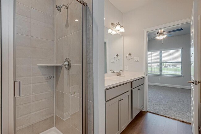 Building Photo - 429 Aurora Creek Ln