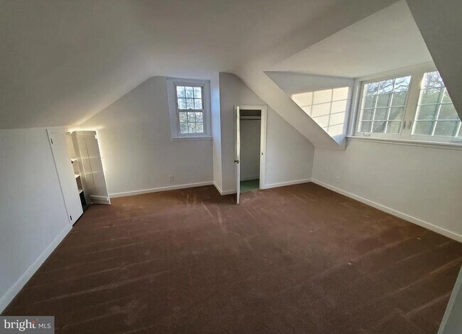 Building Photo - 409 S Ithan Ave