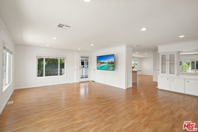 Building Photo - 29500 Heathercliff Rd