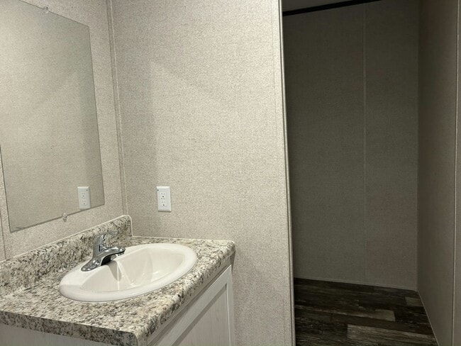 Primary Photo - 21338 Lake Bambi Cir