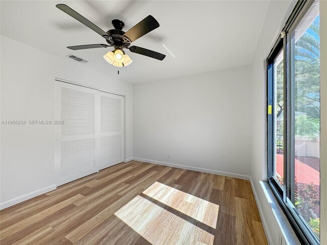 Building Photo - 2261 NW 34th Terrace