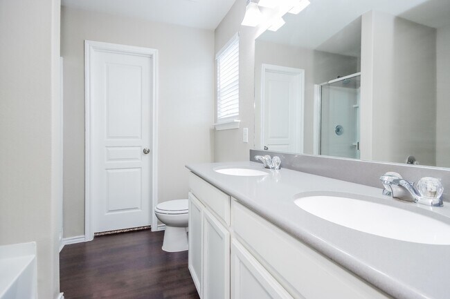 Building Photo - 4411 Windmill Run Dr