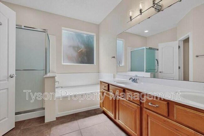 Building Photo - 7124 Glyndon Trail NW