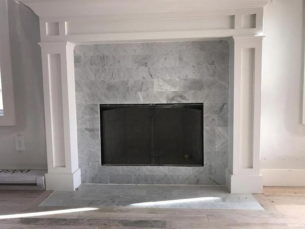 Gas Fireplace - 5410A California Ave