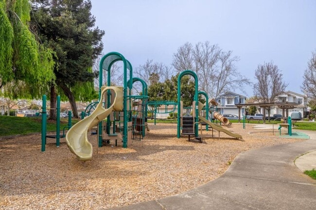 Building Photo - 1642 Welford Cir