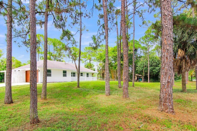 Building Photo - 14817 97th Rd N