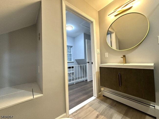 Building Photo - 236 Kinnelon Rd