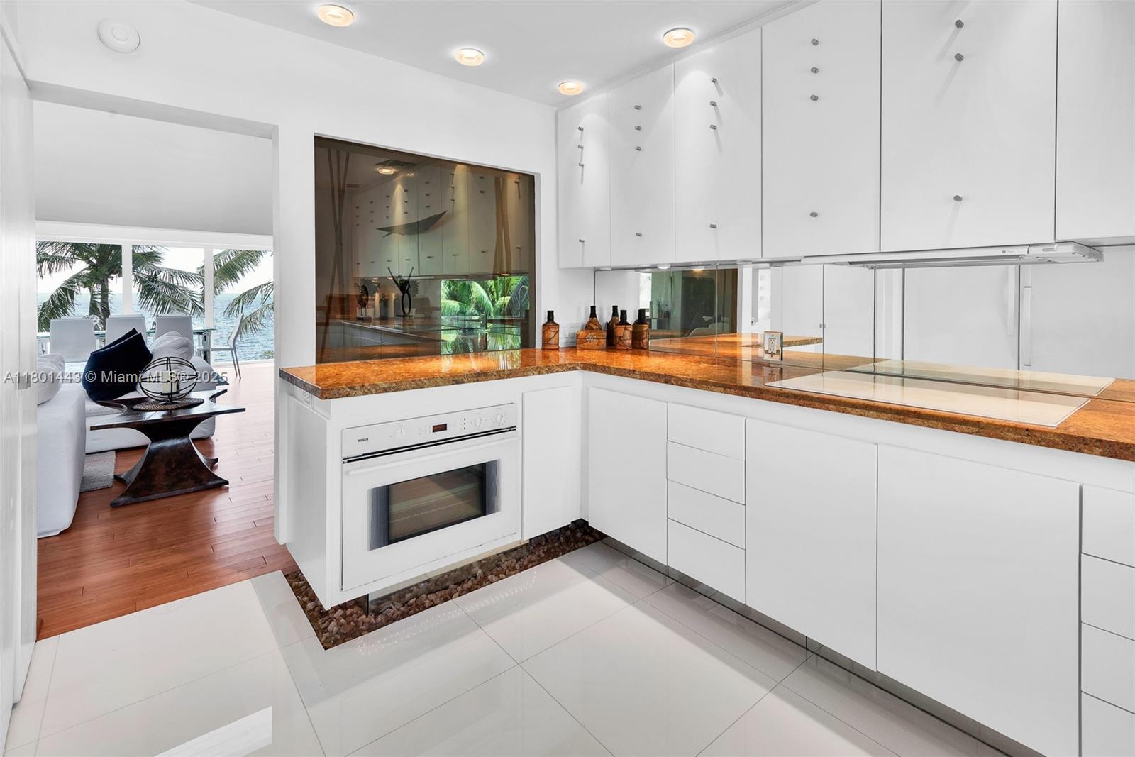 Building Photo - 60 Ocean Front Dr