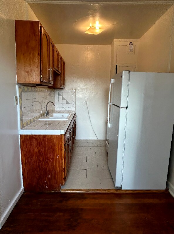 Building Photo - 1523 N McCadden Pl