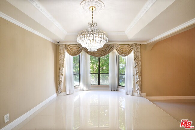 Building Photo - 3119 Hutton Dr