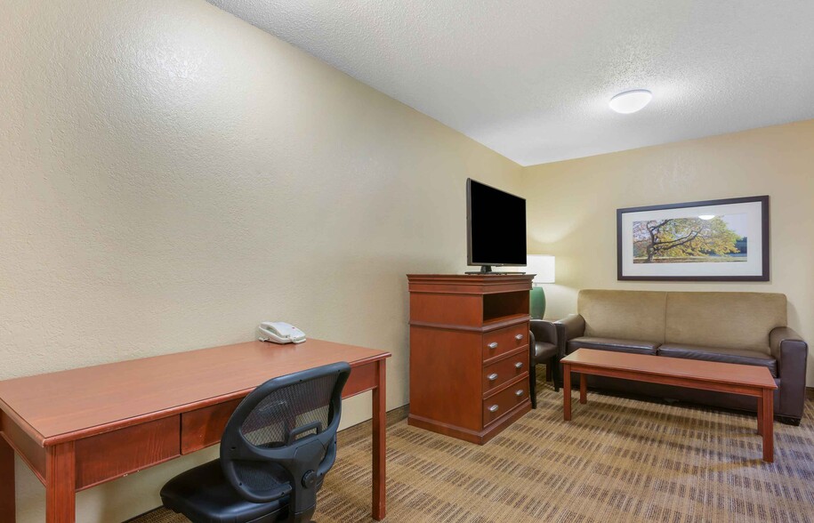 Building Photo - Furnished Studio-Toledo - Maumee