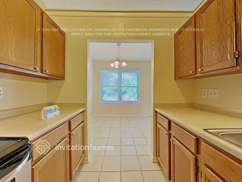 Building Photo - 5345 Colonial Dr