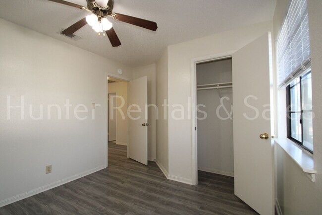 Building Photo - Spacious Corner Lot Killeen Home with Fruit-Bearing Backyard Trees