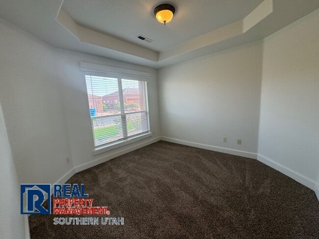 Building Photo - Copper Canyon 3 Bedroom Home