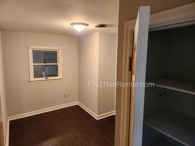 Building Photo - 34 S Hanover St